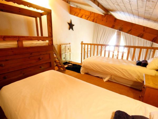 Hôtel et Chalet Au Coin Du Feu Chilly Powder : photo 2 de la chambre chambre familiale duplex supérieure