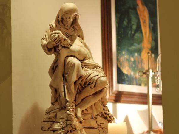 Hotel Boutique La Mision De Fray Diego : photo 6 de la chambre suite junior avec 1 lit king-size et baignoire spa - vue sur jardin