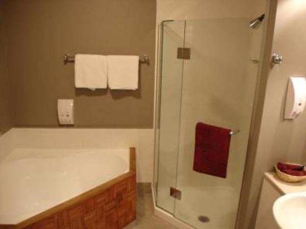 Off Broadway Motel : photo 2 de la chambre suite exécutive