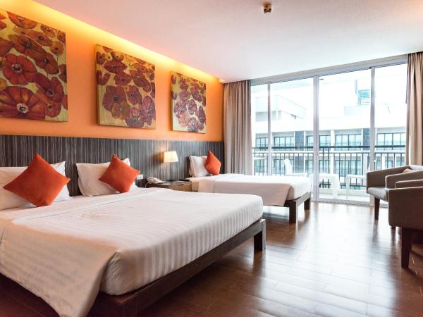 Hotel J Pattaya - SHA Extra Plus : photo 7 de la chambre chambre triple deluxe