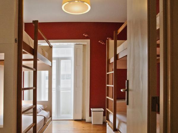 Porto Spot Hostel : photo 1 de la chambre lit dans un dortoir de 4 lits