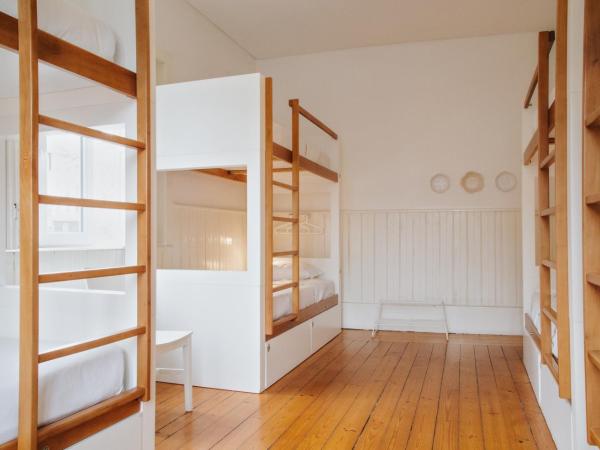 Porto Spot Hostel : photo 2 de la chambre lit dans dortoir de 8 lits 