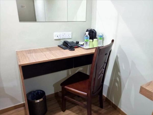 Royale Hotel Batu Gajah : photo 2 de la chambre chambre lit king-size deluxe