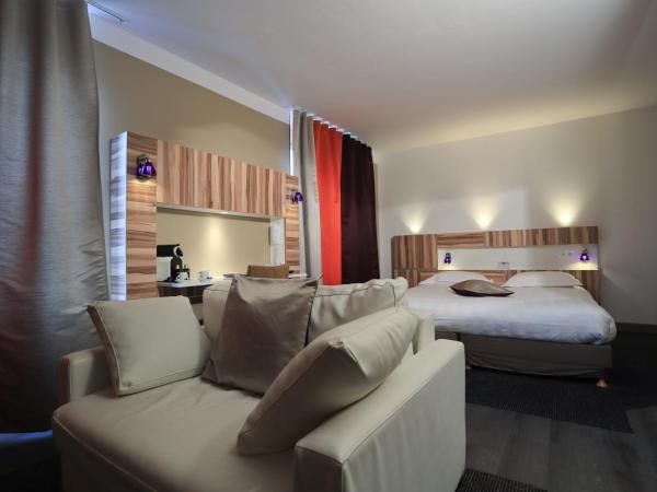 The Originals Boutique, Grand Htel Saint-Pierre, Aurillac (Qualys-Hotel) : photo 2 de la chambre chambre familiale privilge pour 4 personnes