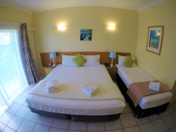 Crystal Garden Resort & Restaurant : photo 2 de la chambre chambre triple deluxe