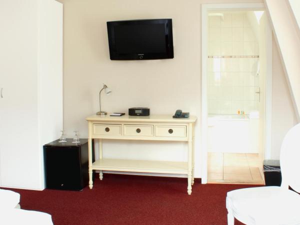 Hotel Weisses Kreuz : photo 1 de la chambre chambre lits jumeaux supérieure