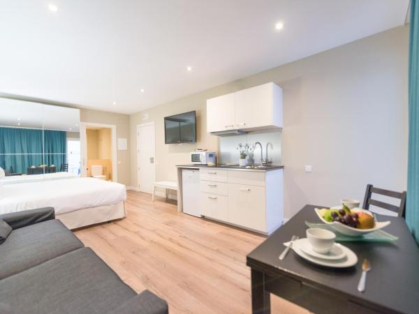 Senator Apartments Barcelona : photo 3 de la chambre loft avec terrasse - rez-de-chaussée