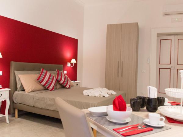 B&B Il Balconcino a Santa Chiara : photo 6 de la chambre chambre double deluxe avec balcon