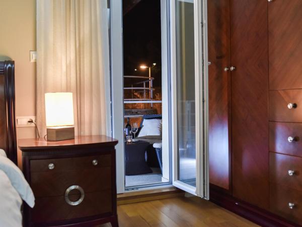 Scallop Regent Rooms : photo 5 de la chambre chambre double confort avec balcon
