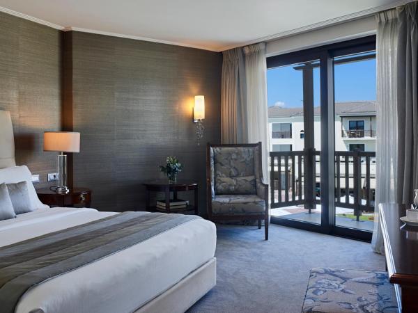 Hotel Du Lac Congress Center & Spa : photo 3 de la chambre chambre double supérieure - vue partielle sur lac