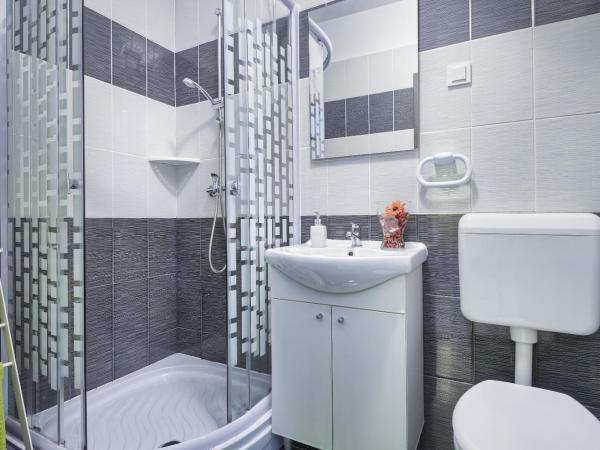 Top Center Rooms & Studio : photo 5 de la chambre studio avec vue sur ville