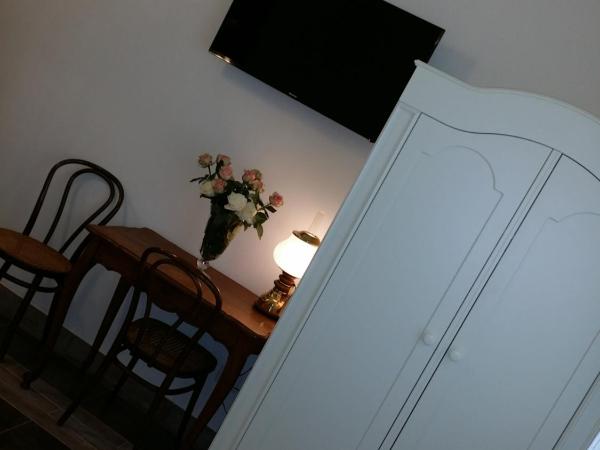 B&B Sansiromilano : photo 5 de la chambre chambre double