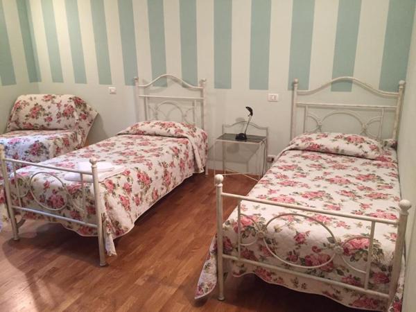 City's House Guest House : photo 1 de la chambre 2 chambres communicantes avec salle de bains privée (6 adultes)