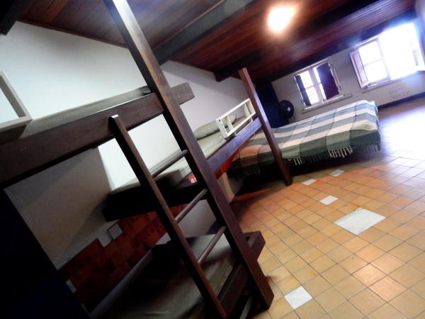Laranjeiras Hostel : photo 4 de la chambre chambre familiale