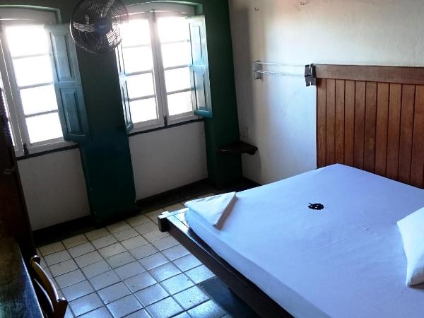 Laranjeiras Hostel : photo 4 de la chambre chambre double avec salle de bains commune