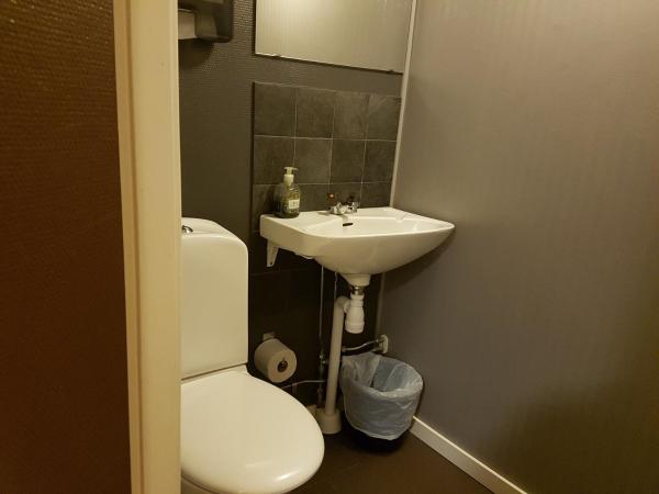 Pensionat Björnen : photo 3 de la chambre chambre lits jumeaux Économique avec salle de bains commune