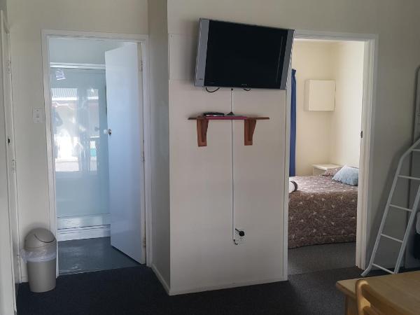 Camellia Court Family Motel : photo 9 de la chambre appartement 1 chambre (4 adultes)