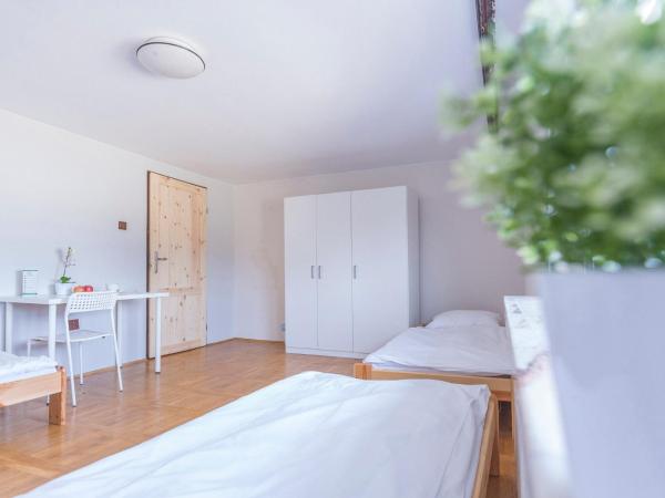 Kujawska Rooms : photo 4 de la chambre chambre triple Économique