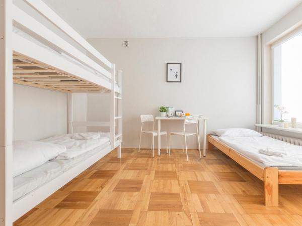 Kujawska Rooms : photo 2 de la chambre chambre triple avec balcon