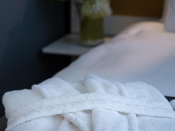 TAV Airport Hotel Izmir : photo 5 de la chambre chambre double ou lits jumeaux supérieure - sans fenêtre