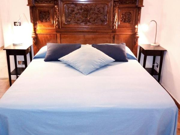 B&B Amedeo : photo 10 de la chambre chambre double ou lits jumeaux avec balcon