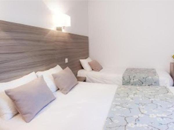 Htel Atlantic : photo 1 de la chambre chambre triple (3 adultes)