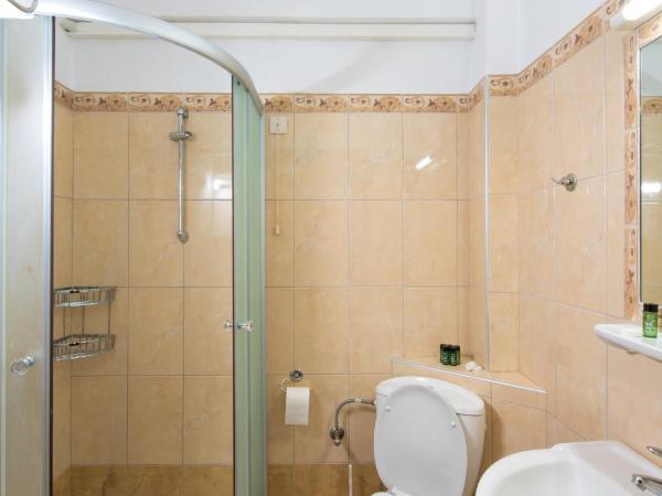 Sunset Hotel : photo 6 de la chambre chambre double ou lits jumeaux