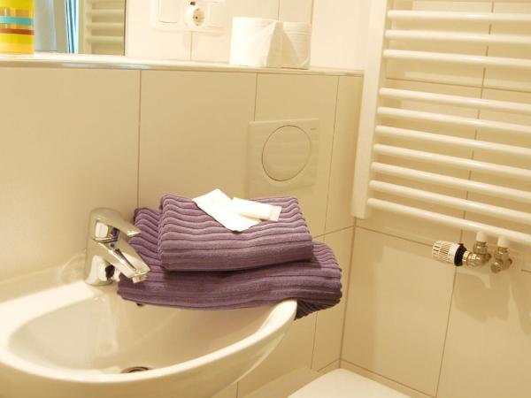 Hotel im Kupferkessel : photo 6 de la chambre chambre simple avec salle de bains privative