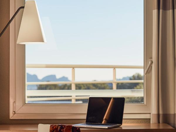 ibis La Ciotat : photo 7 de la chambre chambre double - vue sur mer