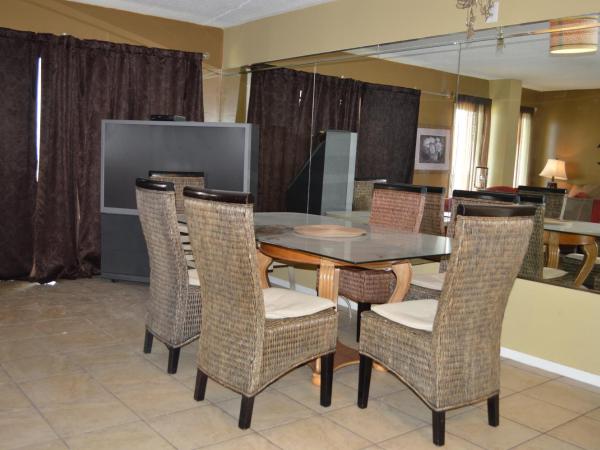 The Summit Condominiums : photo 9 de la chambre appartement 3 chambres