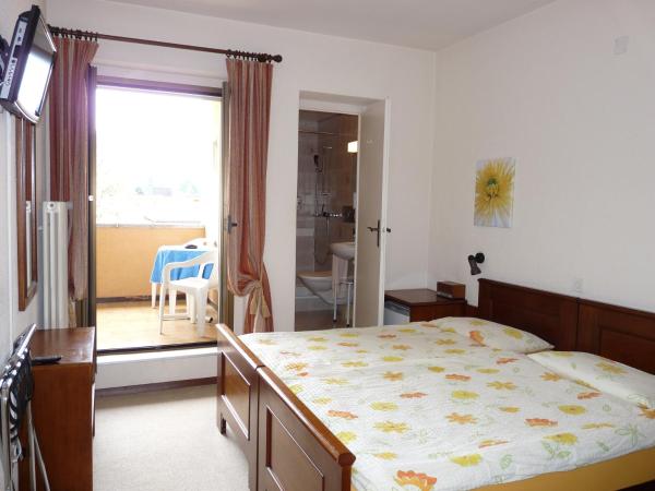 Osteria Ticino by Ketty & Tommy : photo 1 de la chambre chambre double ou lits jumeaux avec balcon - vue sur jardin