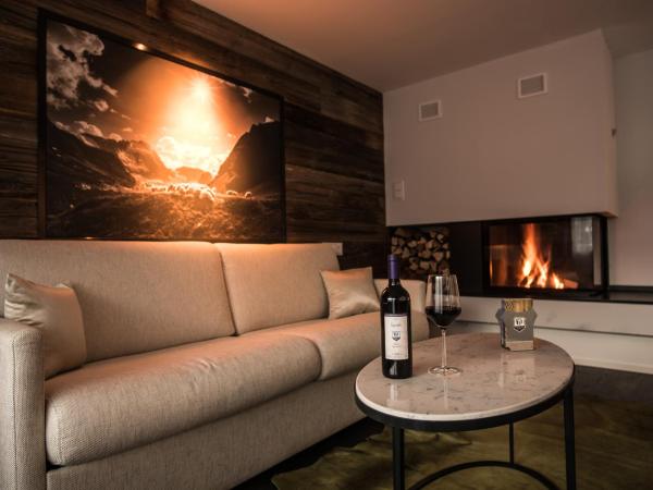 Wellness Hotel Alpenhof : photo 5 de la chambre suite penthouse de luxe - vue sur mont cervin