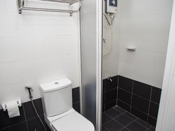 Akar Hotel Jalan TAR : photo 2 de la chambre chambre familiale