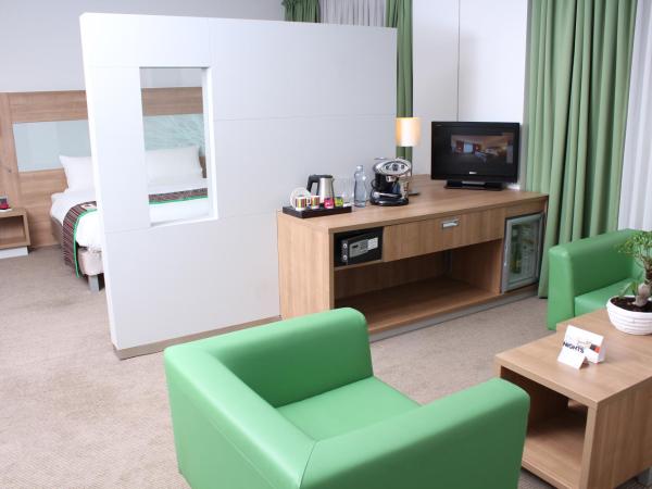 Quality Hotel Ostrava City : photo 3 de la chambre suite junior avec parking gratuit