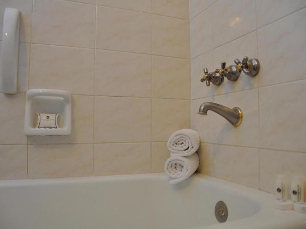 Gran Hotel Buenos Aires : photo 6 de la chambre chambre triple standard