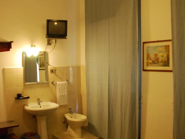 Hotel Major : photo 8 de la chambre chambre simple standard avec salle de bains commune