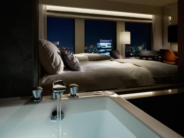 Keio Plaza Hotel Tokyo : photo 4 de la chambre grande chambre lit king-size deluxe premier - Étage club avec accès au salon club - non-fumeurs