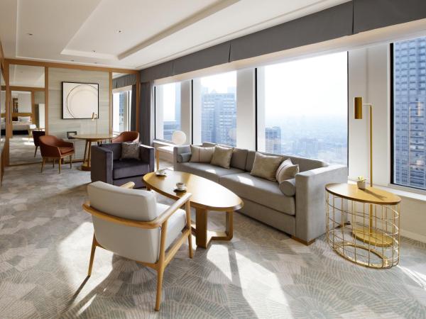 Keio Plaza Hotel Tokyo : photo 5 de la chambre grande suite lit king-size premier - Étage club avec accès au salon club - non-fumeurs