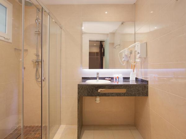 Hostal Fernando : photo 7 de la chambre offre spéciale - chambre double supérieure