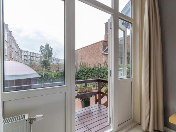 Hotel Port : photo 2 de la chambre chambre quadruple