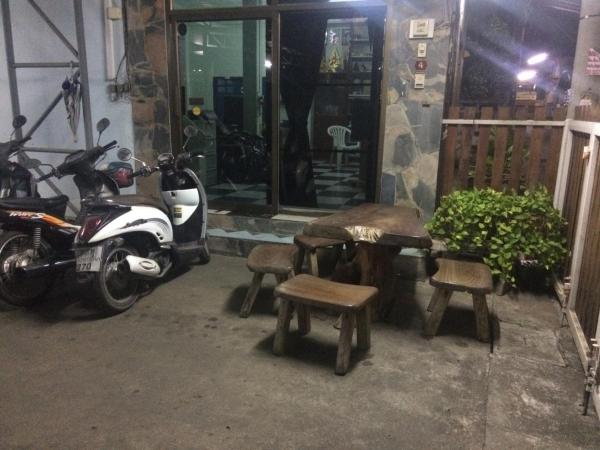 Thanya Mansion : photo 1 de la chambre chambre lits jumeaux Économique