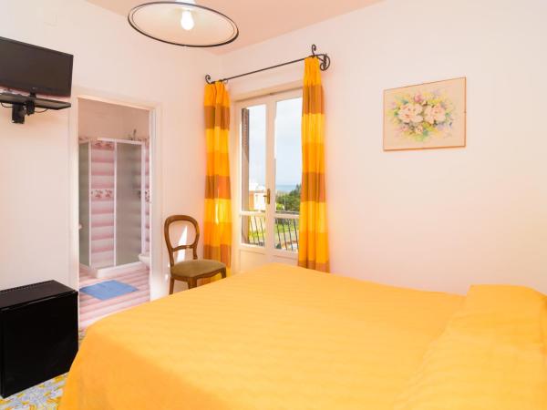 Hotel Terme Principe : photo 1 de la chambre chambre double ou lits jumeaux standard avec balcon