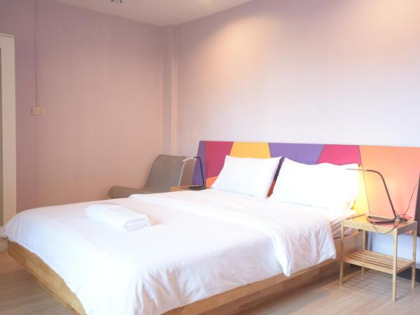 Room@Vipa : photo 2 de la chambre chambre triple avec salle de bains privative