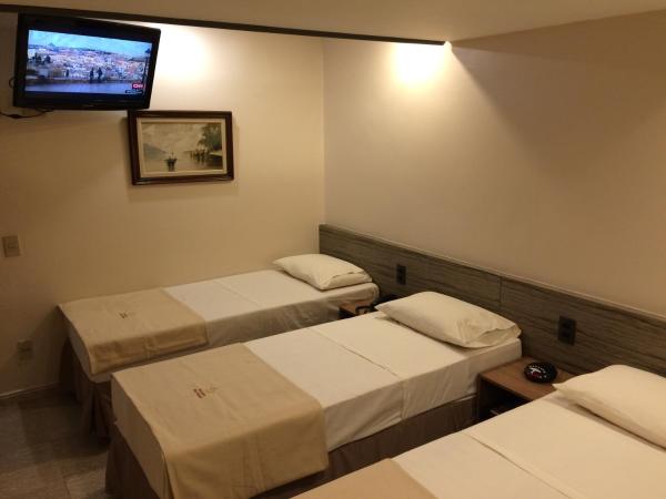 Hotel Fênix (Adult Only) : photo 3 de la chambre chambre triple standard