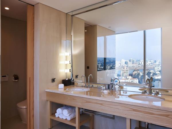 Hotel Entra Gangnam : photo 6 de la chambre suite salon