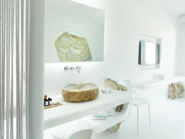 Mykonos Bay Resort & Villas : photo 6 de la chambre suite 2 chambres supérieure avec vue sur mer