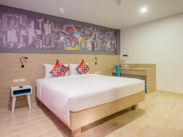 Ibis Styles Bangkok Sukhumvit 50 : photo 1 de la chambre suite lit king-size