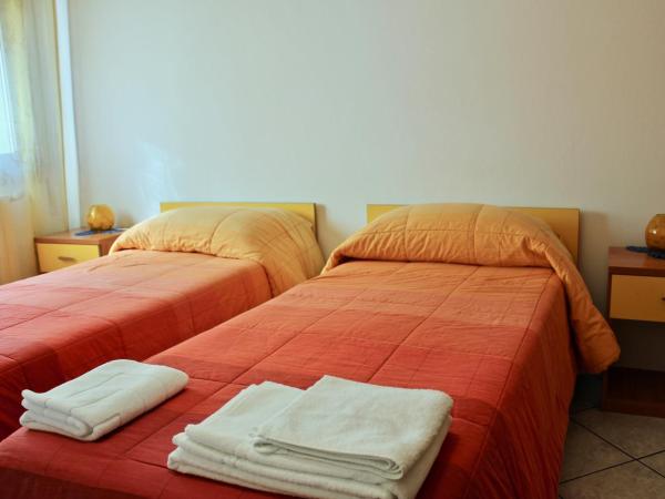 Antica Bologna : photo 2 de la chambre chambre double ou lits jumeaux avec salle de bains privative externe