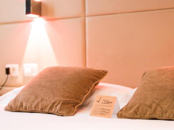 Golden Tulip Opera de Noailles : photo 5 de la chambre chambre double standard