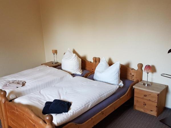 Hotel Deutsches Haus Francop : photo 5 de la chambre chambre double ou lits jumeaux